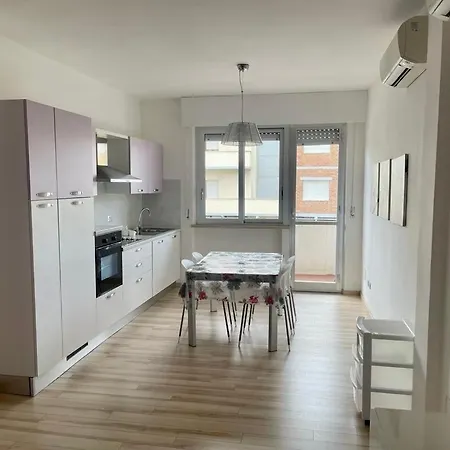 P013 - Porto Recanati, Trilocale Ristrutturato A 50mt Dal Mare 公寓 雷卡纳蒂港