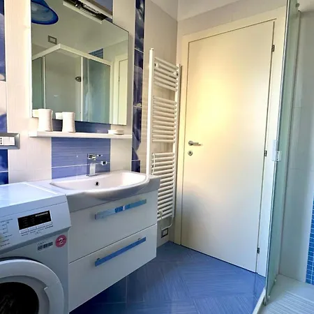 P013 - Porto Recanati, Trilocale Ristrutturato A 50mt Dal Mare 公寓 *