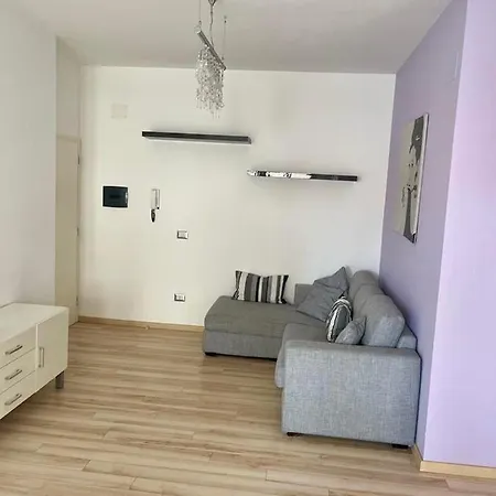 P013 - Porto Recanati, Trilocale Ristrutturato A 50mt Dal Mare *